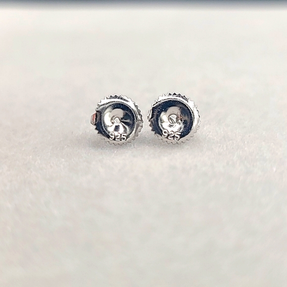 Sterling silver micro pave square stud earrings - Picture 3 of 5